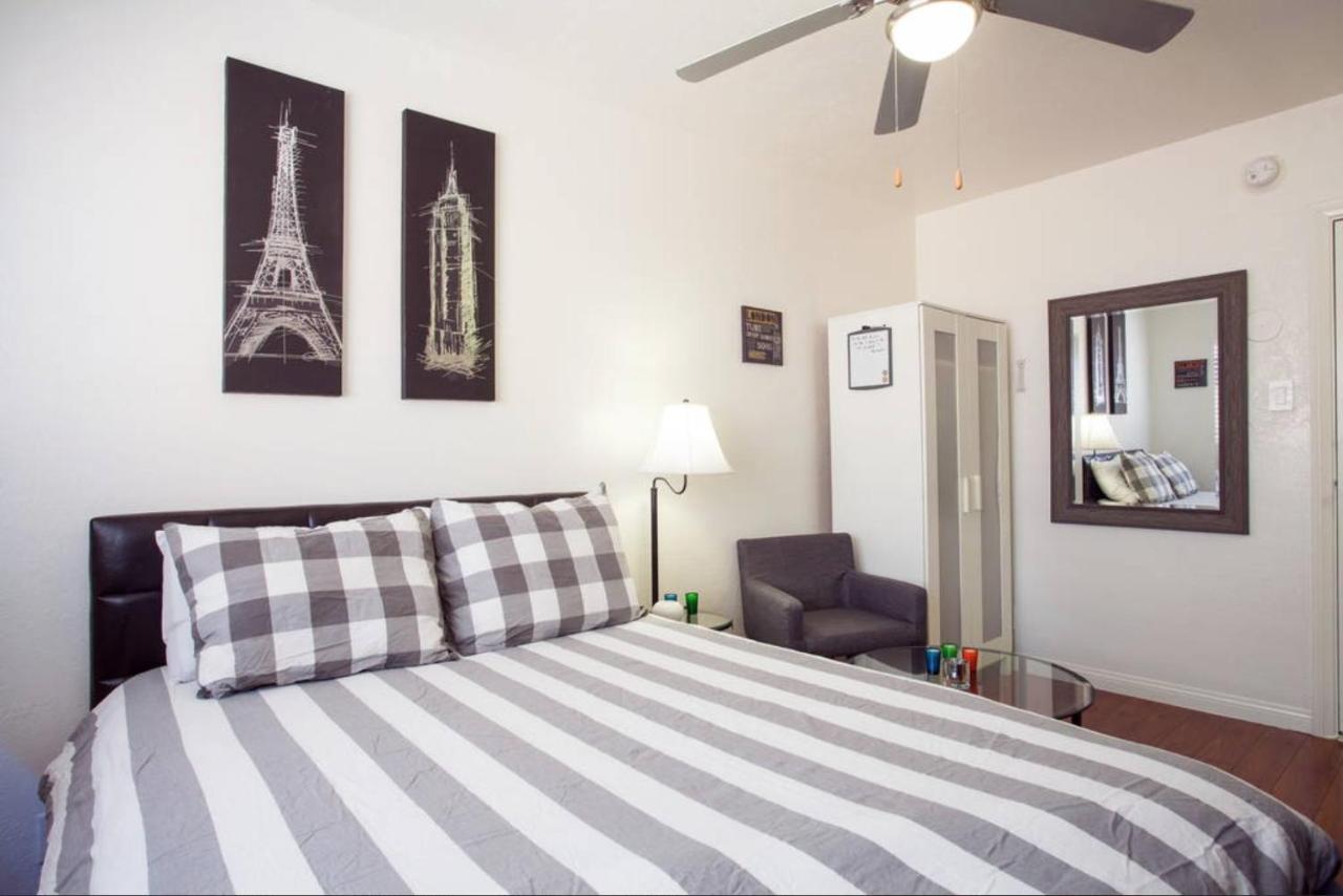 Hollywood Deluxe Suites - Los Angeles — Photos 1